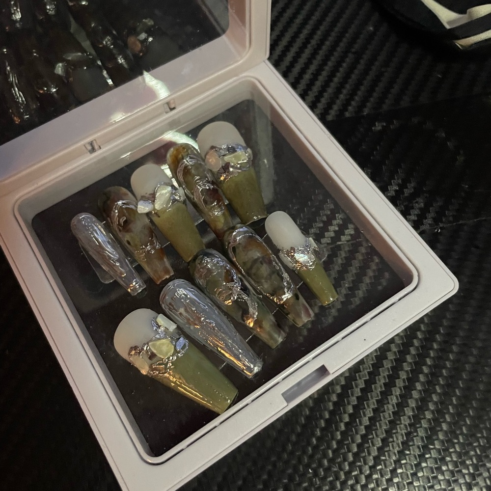 Handmade press on nails